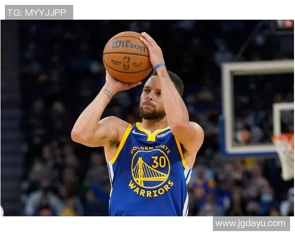 库里超远三分球精彩集锦展现无与伦比的投篮天赋与比赛魅力