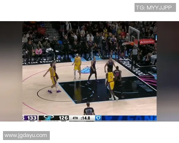 湖人热火精彩对决颁奖回放全景解析与精彩瞬间回顾